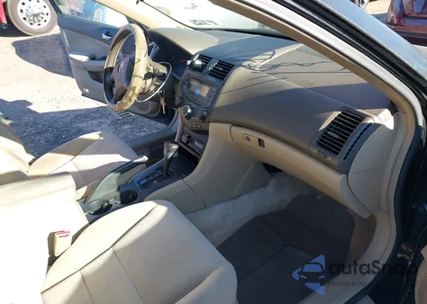 2003 Honda Accord 2.4 Lx z USA, uszkodzony, nr VIN 1HGCM56363A098760